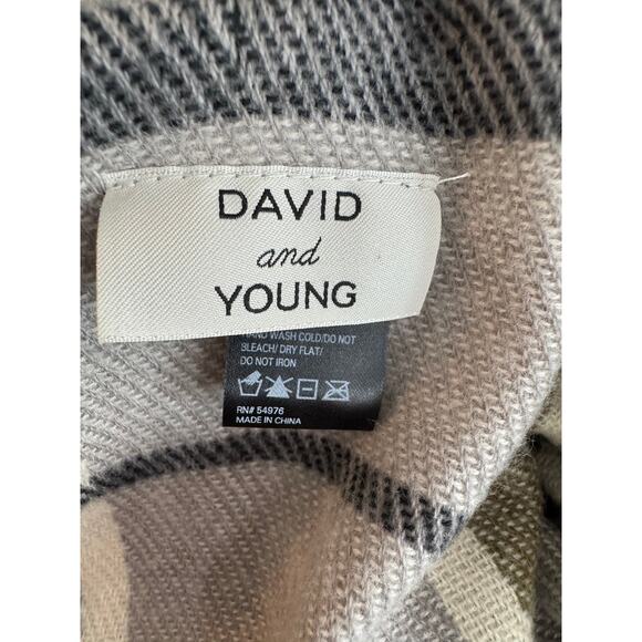 David & Young Plaid Blanket Scarf Wrap Sm/Med Fringe - Picture 3 of 4